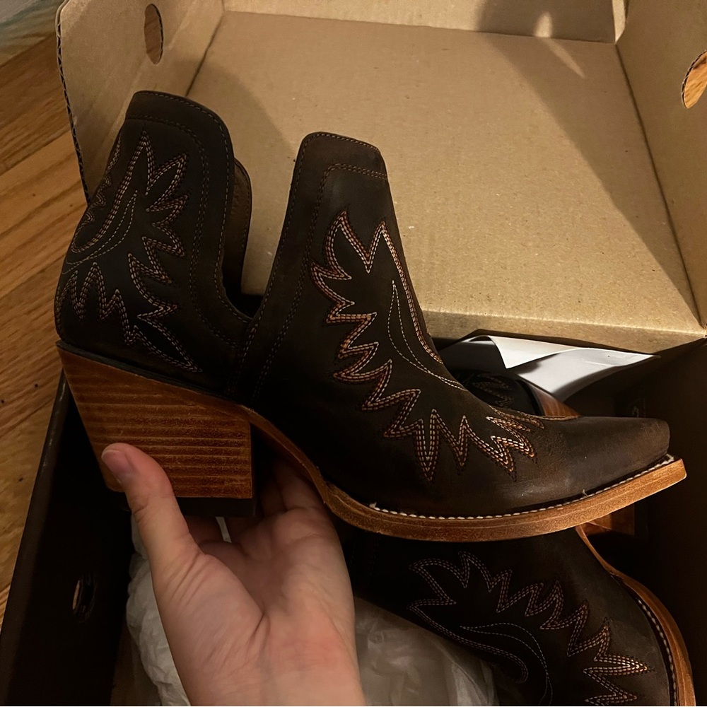 Ariat Dixon boots